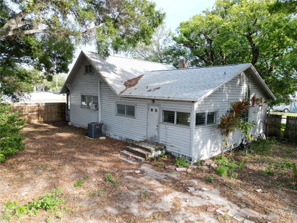 1599 Ridge Road S Largo FL 33770 U8238116 image1