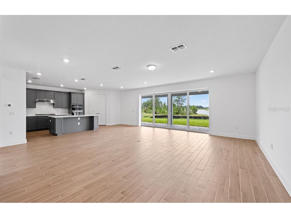 1599 Valier Point Zephyrhills FL 33541 TB8420014 image6