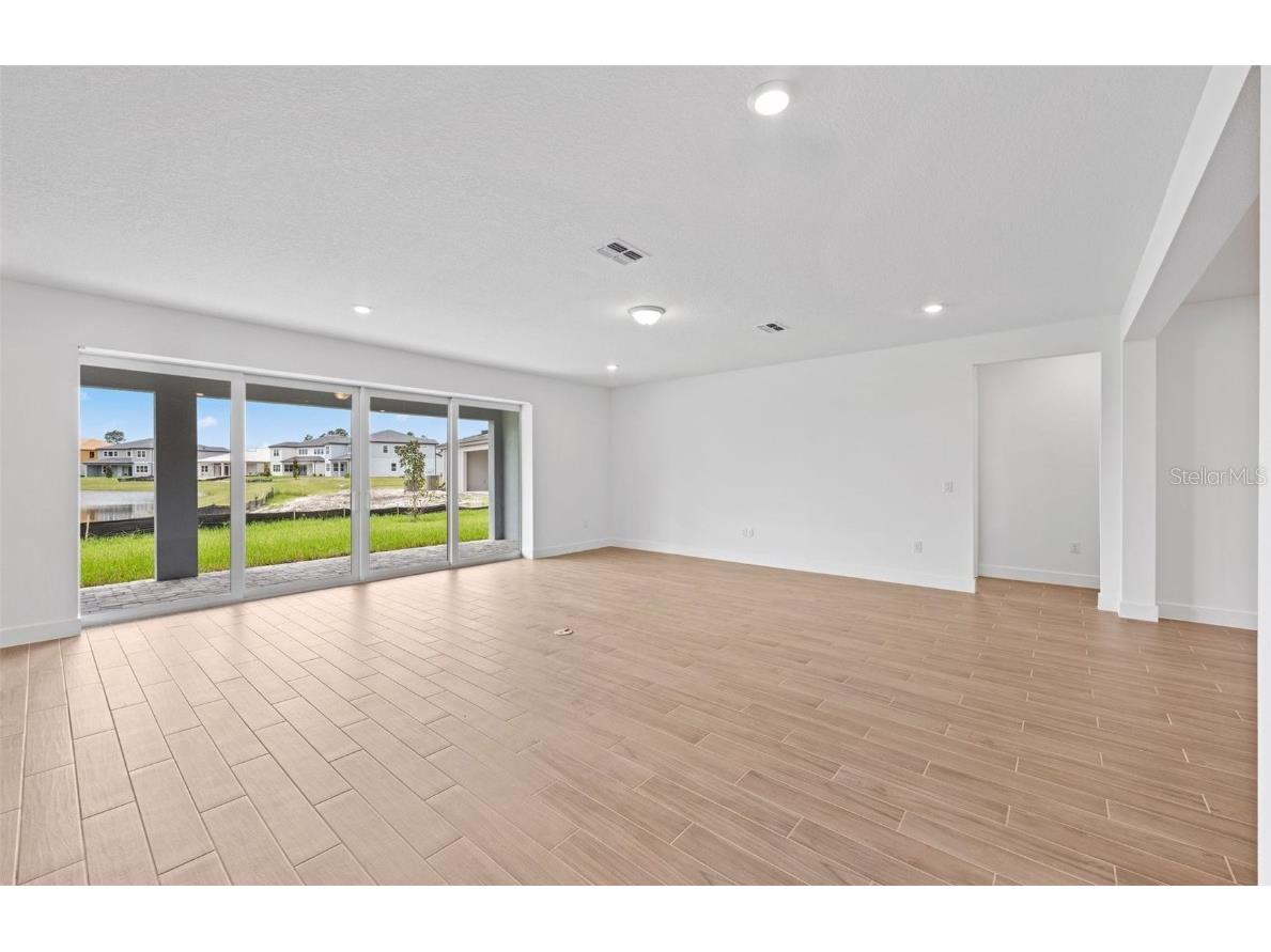 1599 Valier Point Zephyrhills FL 33541 TB8420014 image7