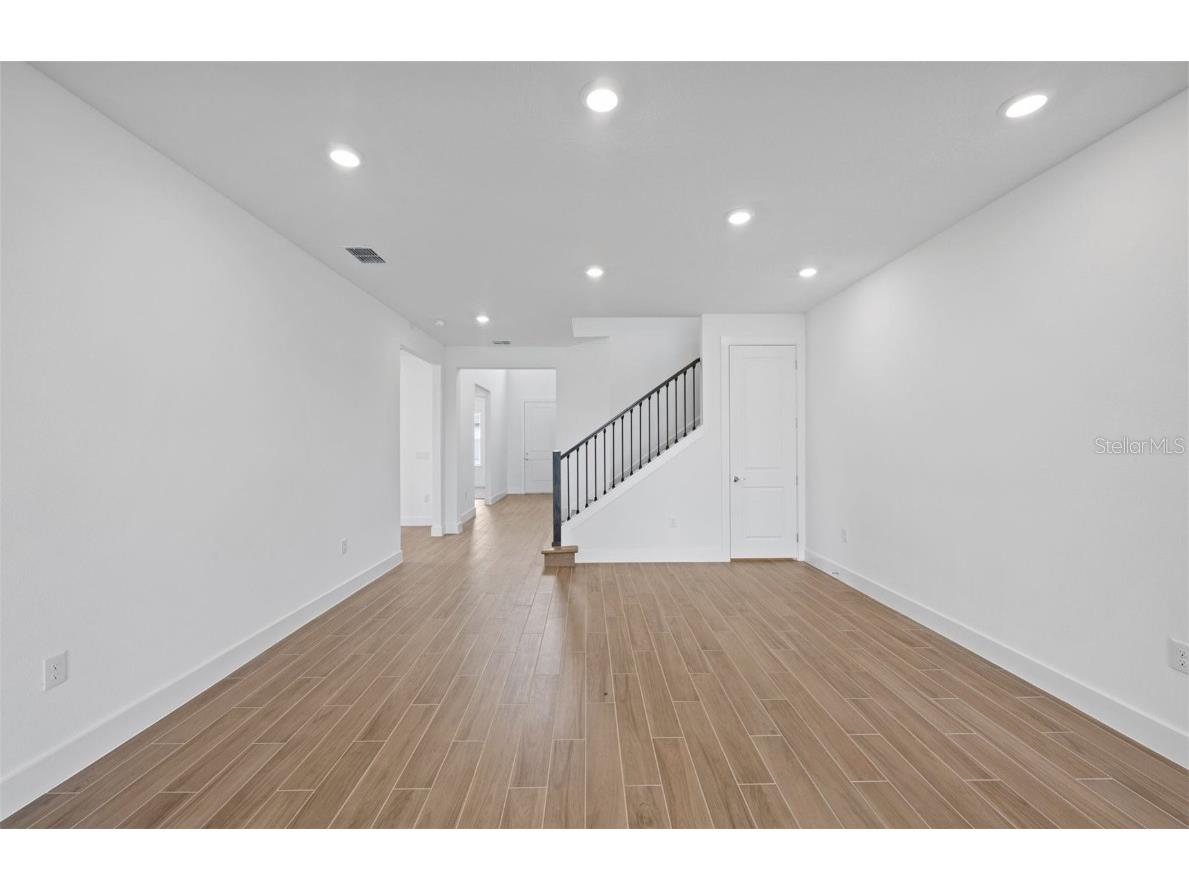 1599 Valier Point Zephyrhills FL 33541 TB8420014 image8