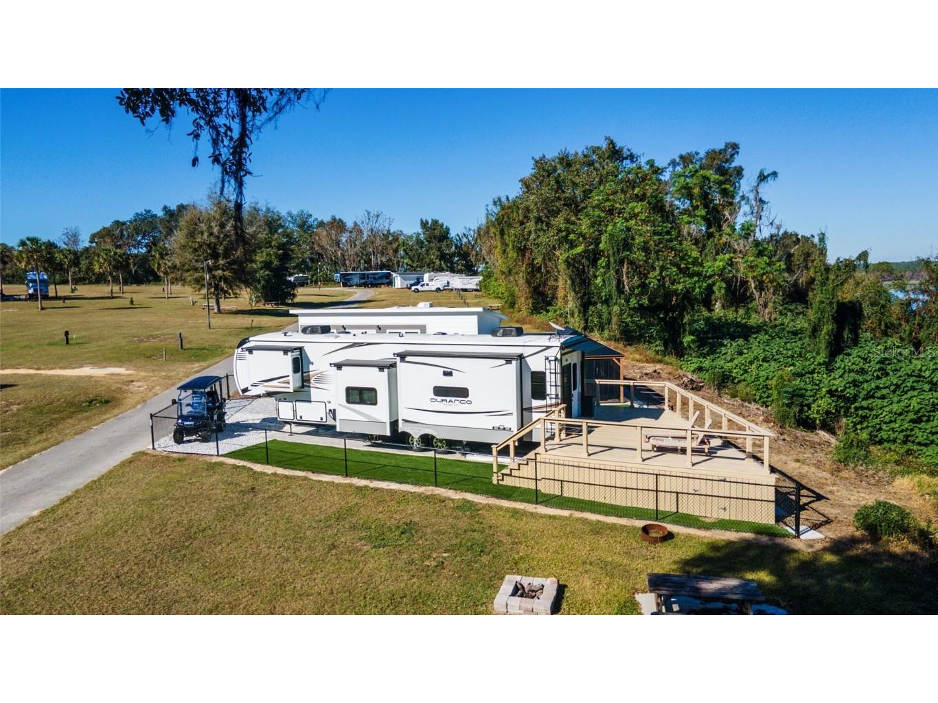 15991 NE 243rd Place Road #351 & 352 Fort Mc Coy FL 32134 - LAKE OCKLAWAHA OM690355 image4