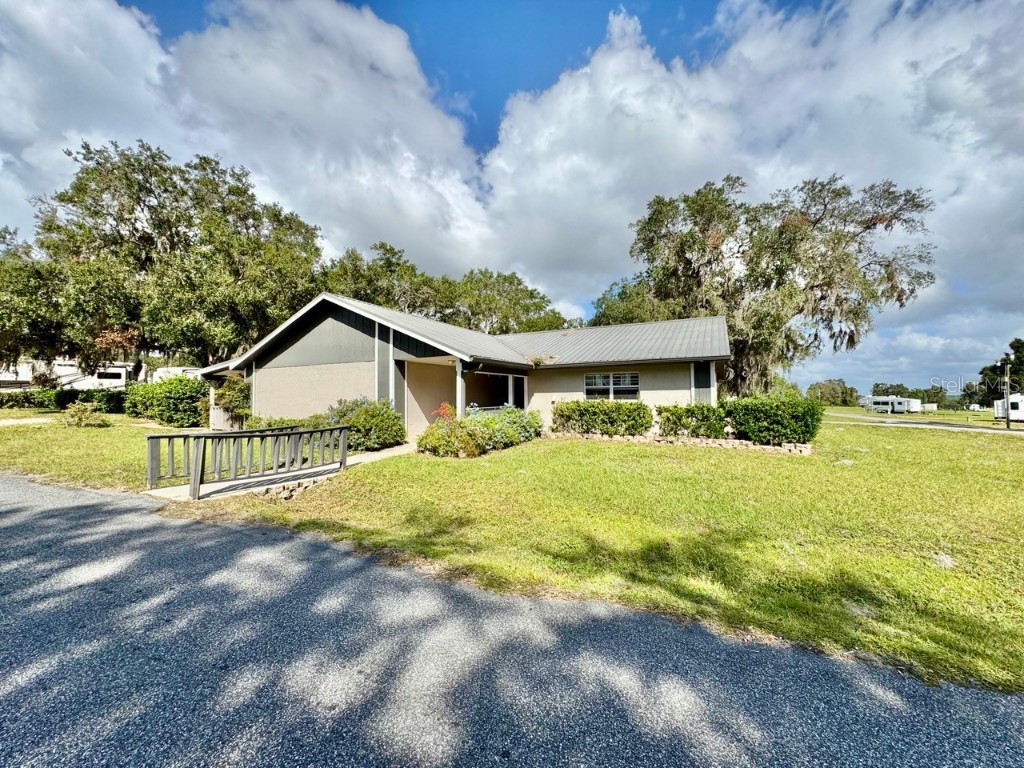 15991 NE 243rd Place Road #56 Fort Mc Coy FL 32134 - LAKE OCKLAWAHA OM713451 image7