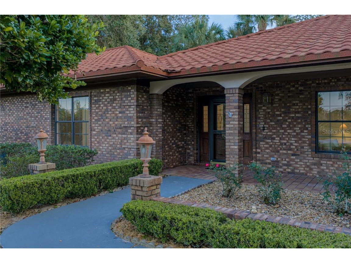 16 Coventry Drive Haines City FL 33844 L4957541 image2