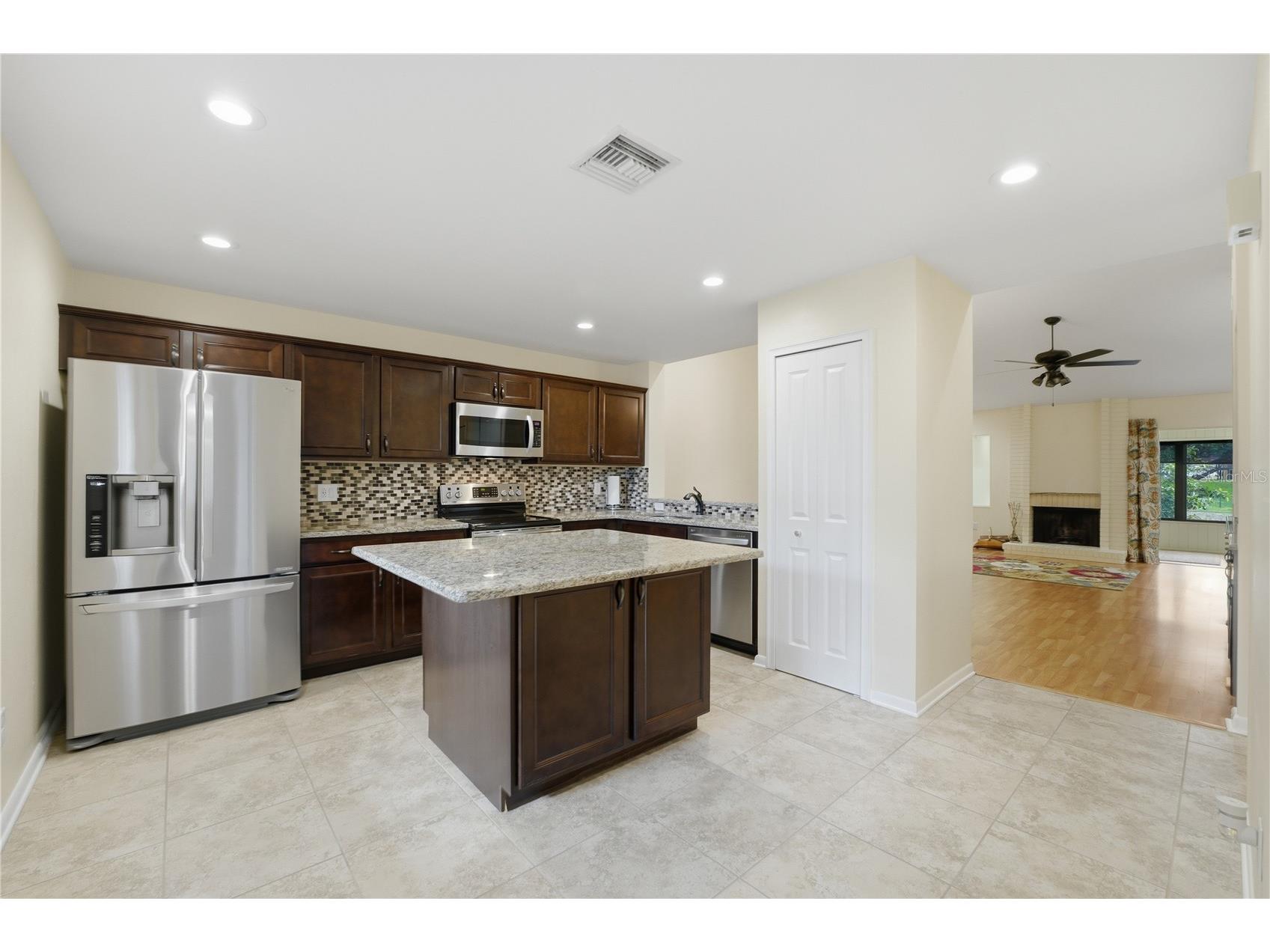 16 Escondido Circle #223 Altamonte Springs FL 32701 O6395689 image7