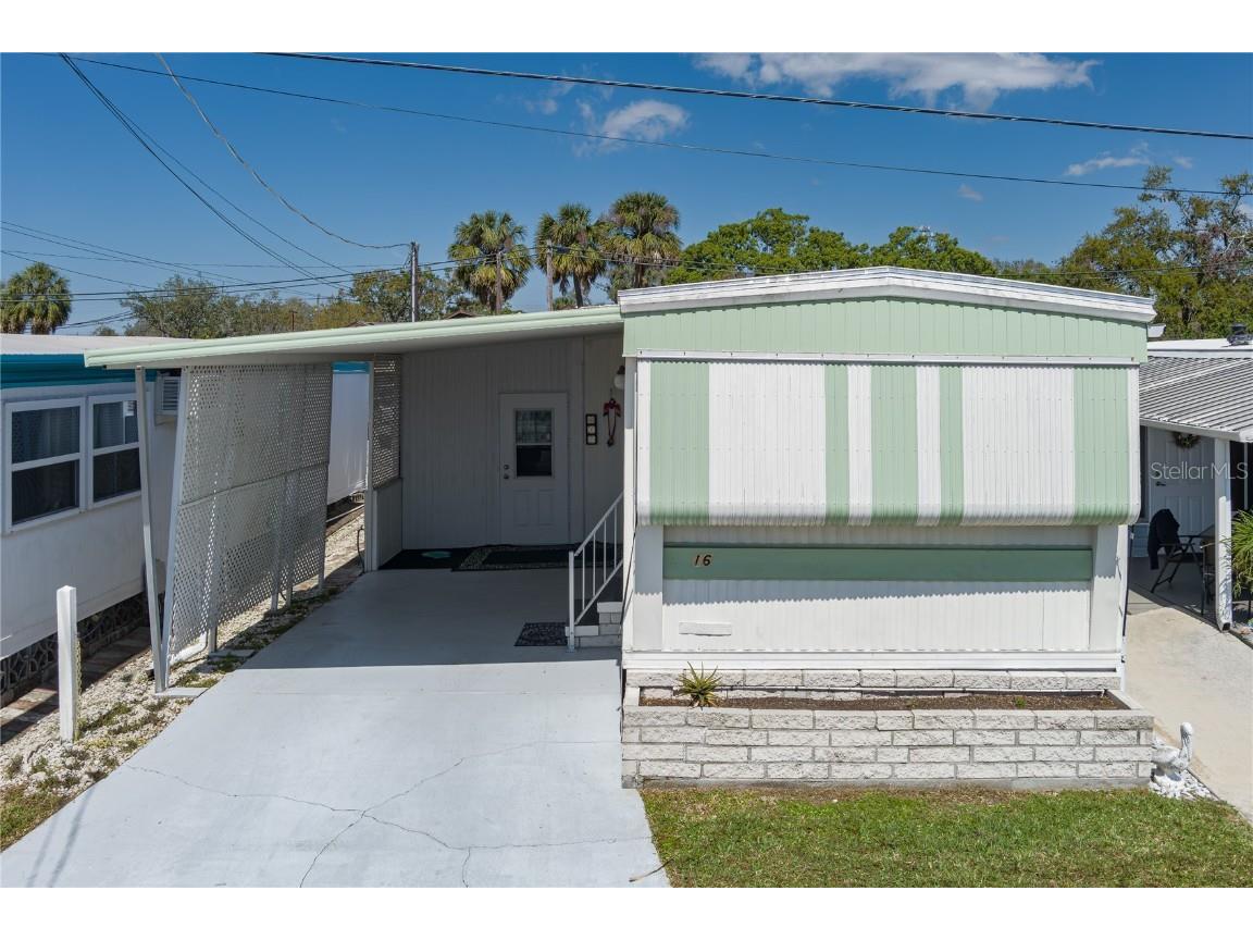 16 Illinois Street Palmetto FL 34221 A4642996 image1