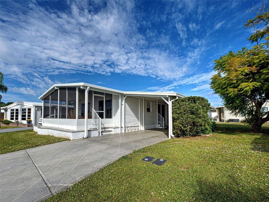 16 N Botany Bay Circle Englewood FL 34223 D6144693 image1