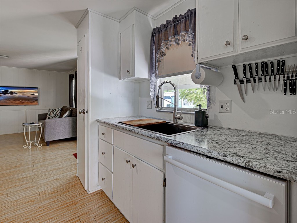 16 N Botany Bay Circle Englewood FL 34223 D6144693 image25