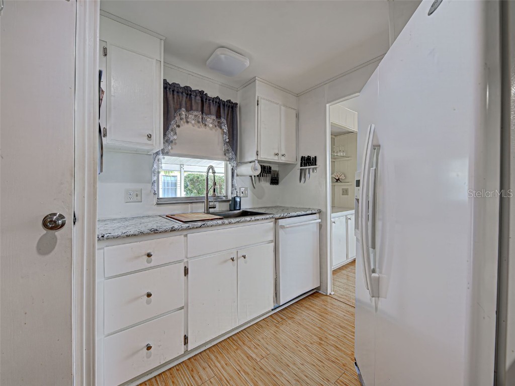 16 N Botany Bay Circle Englewood FL 34223 D6144693 image27