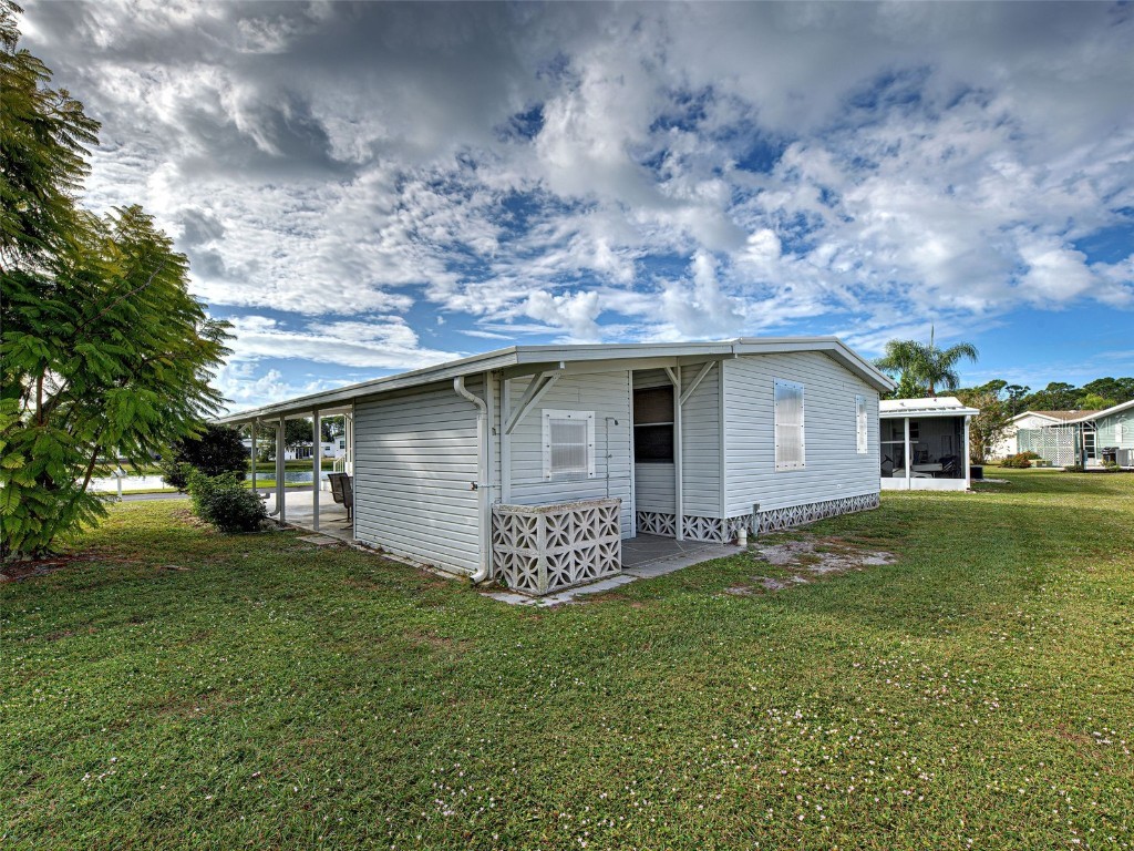 16 N Botany Bay Circle Englewood FL 34223 D6144693 image8