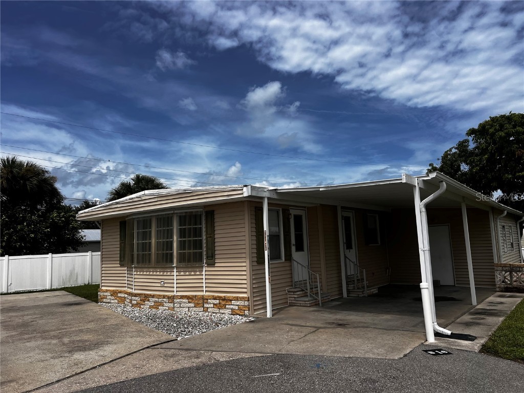 16 N Cardinal #B16 Punta Gorda FL 33950 A4663066 image1