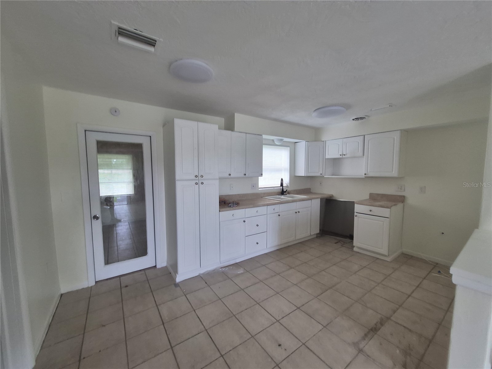 16 N Osceola Street Beverly Hills FL 34465 OM722314 image3