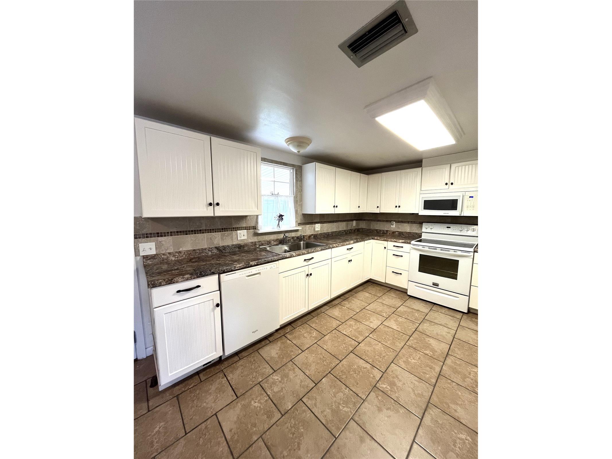 16 Nautical Drive North Port FL 34287 N6142677 image14