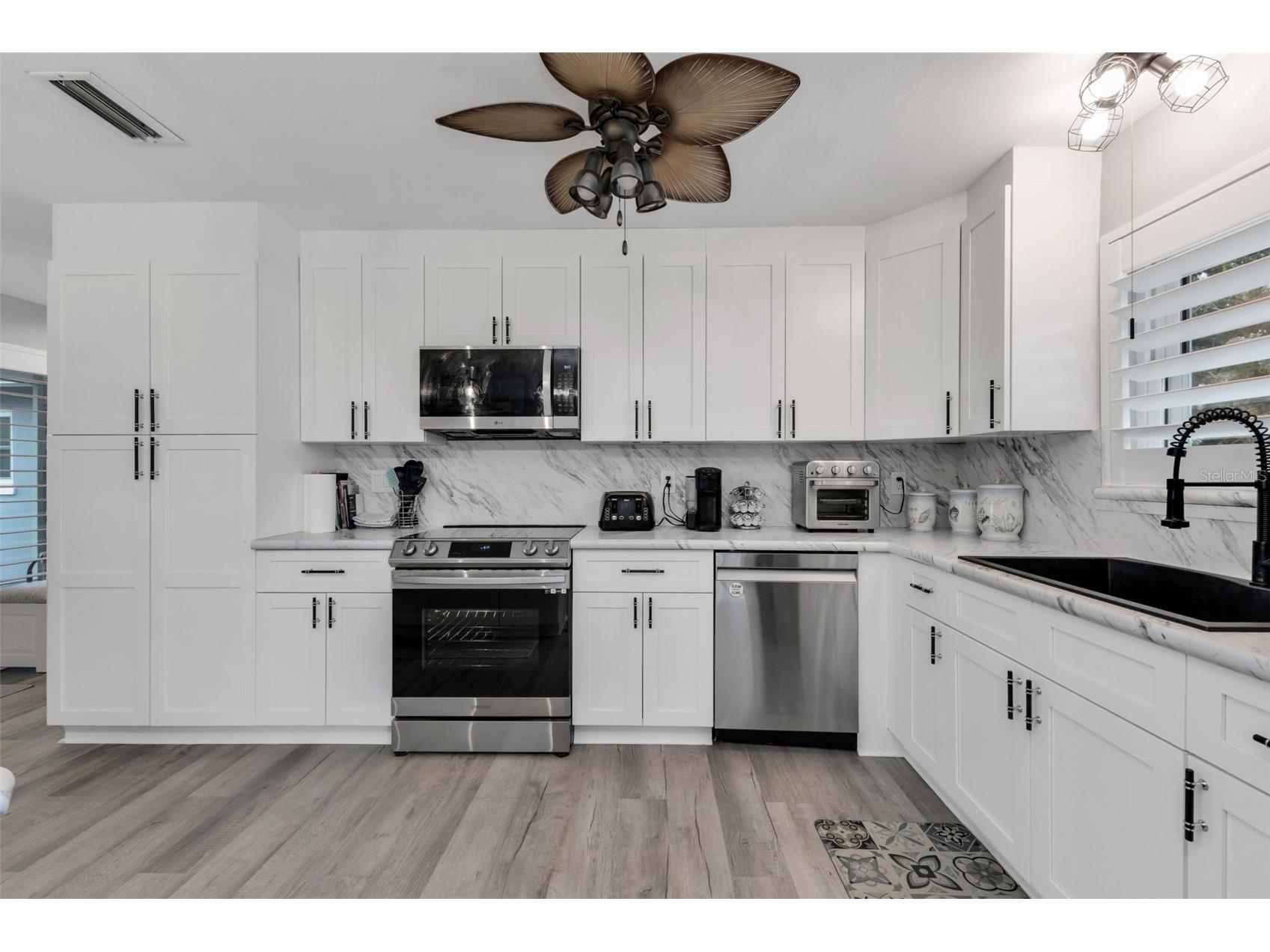 16 Oakland Hills Place Rotonda West FL 33947 D6145679 image10