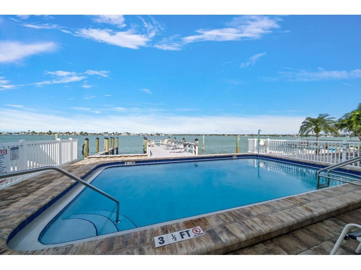 16 Paradise Lane #101 Saint Petersburg FL 33706 - INTRACOASTAL WATERWAY TB8452848 image4