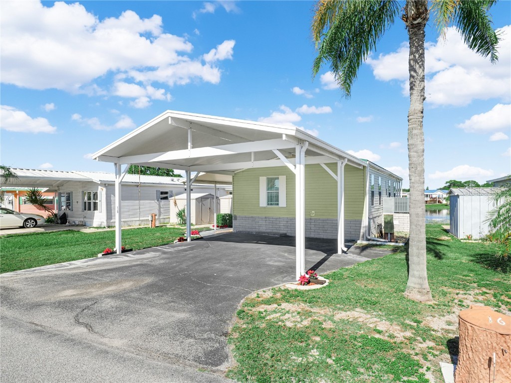 16 Queen Of Waters Street Lake Wales FL 33898 - SADDLEBAG LAKE K4903141 image1