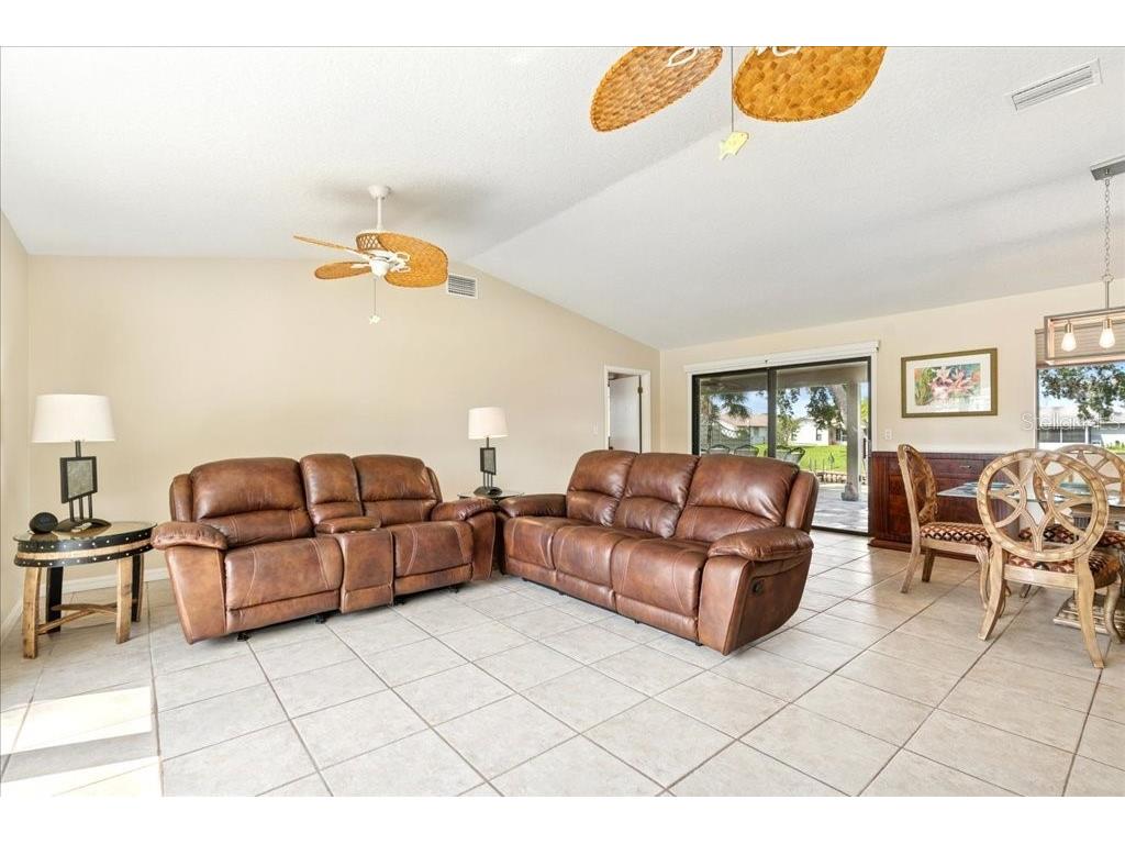 16 S Claymont Court S Palm Coast FL 32137 FC309979 image2