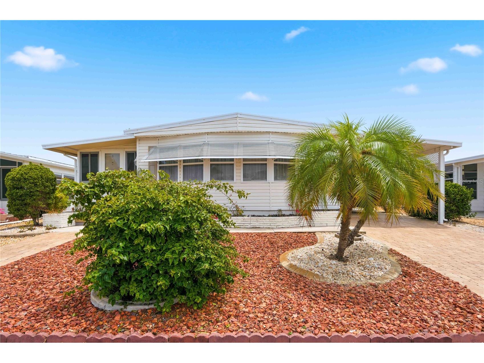 16 S Granada Plaza Englewood FL 34223 A4693291 image2