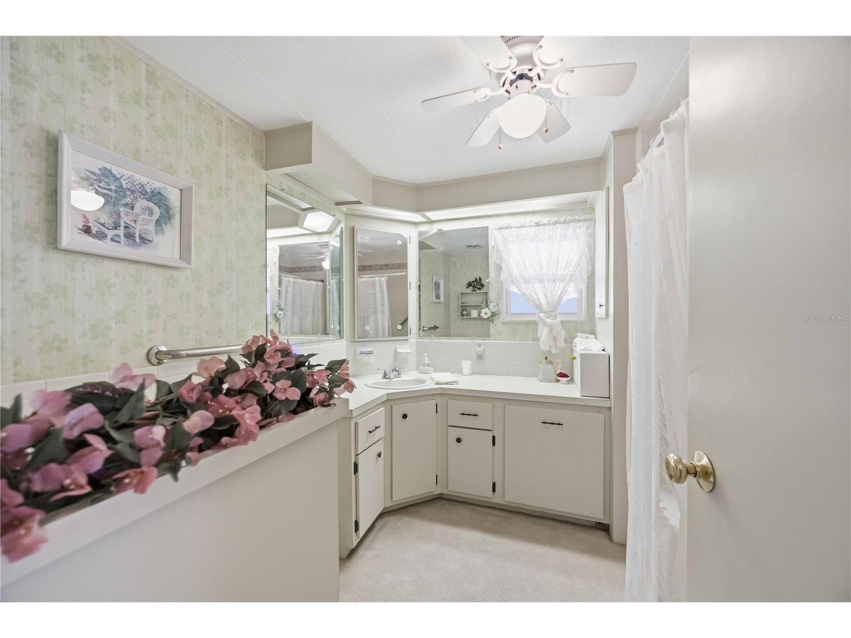 16 S Granada Plaza Englewood FL 34223 A4693291 image42