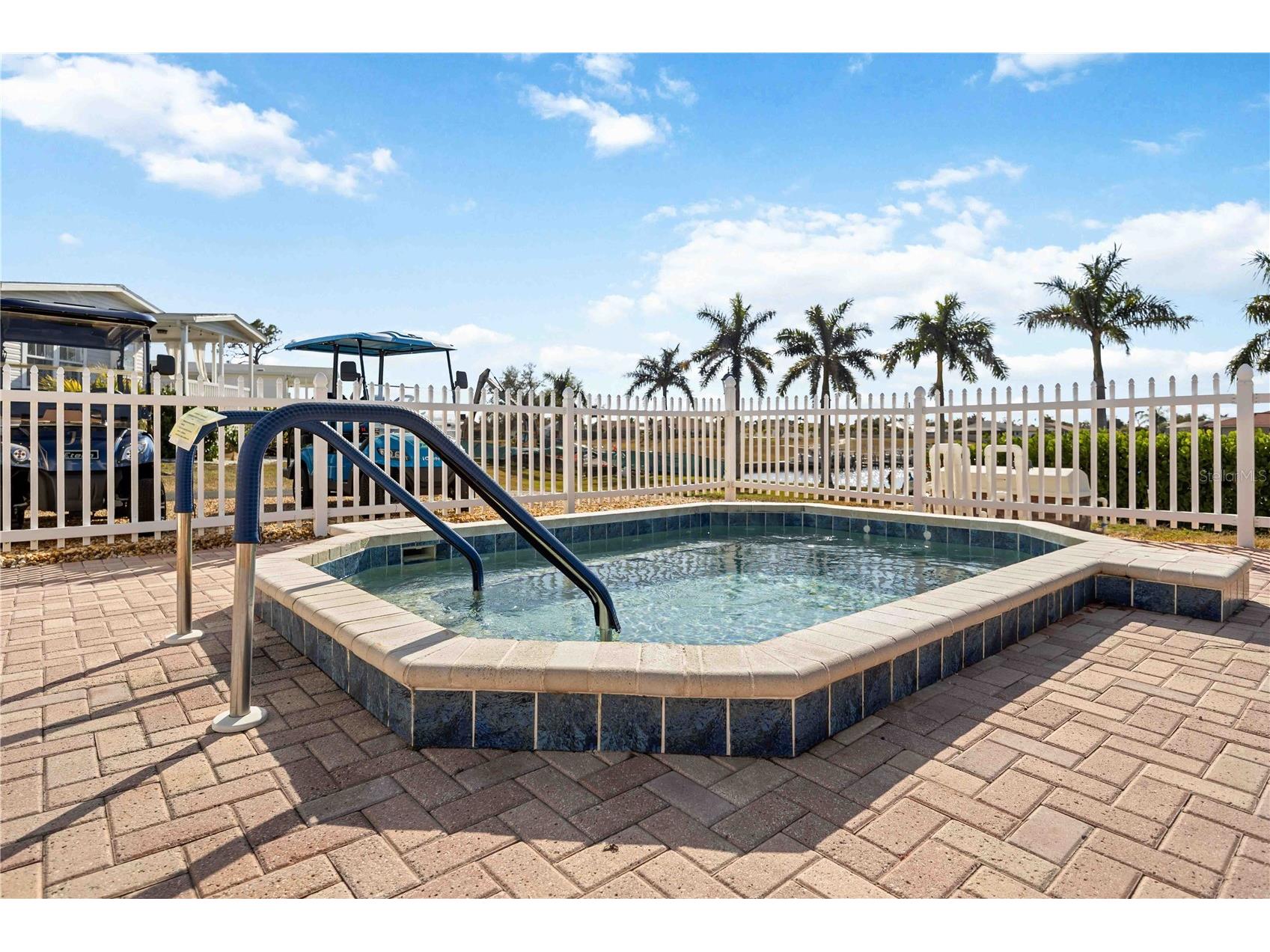 16 S Granada Plaza Englewood FL 34223 A4693291 image67