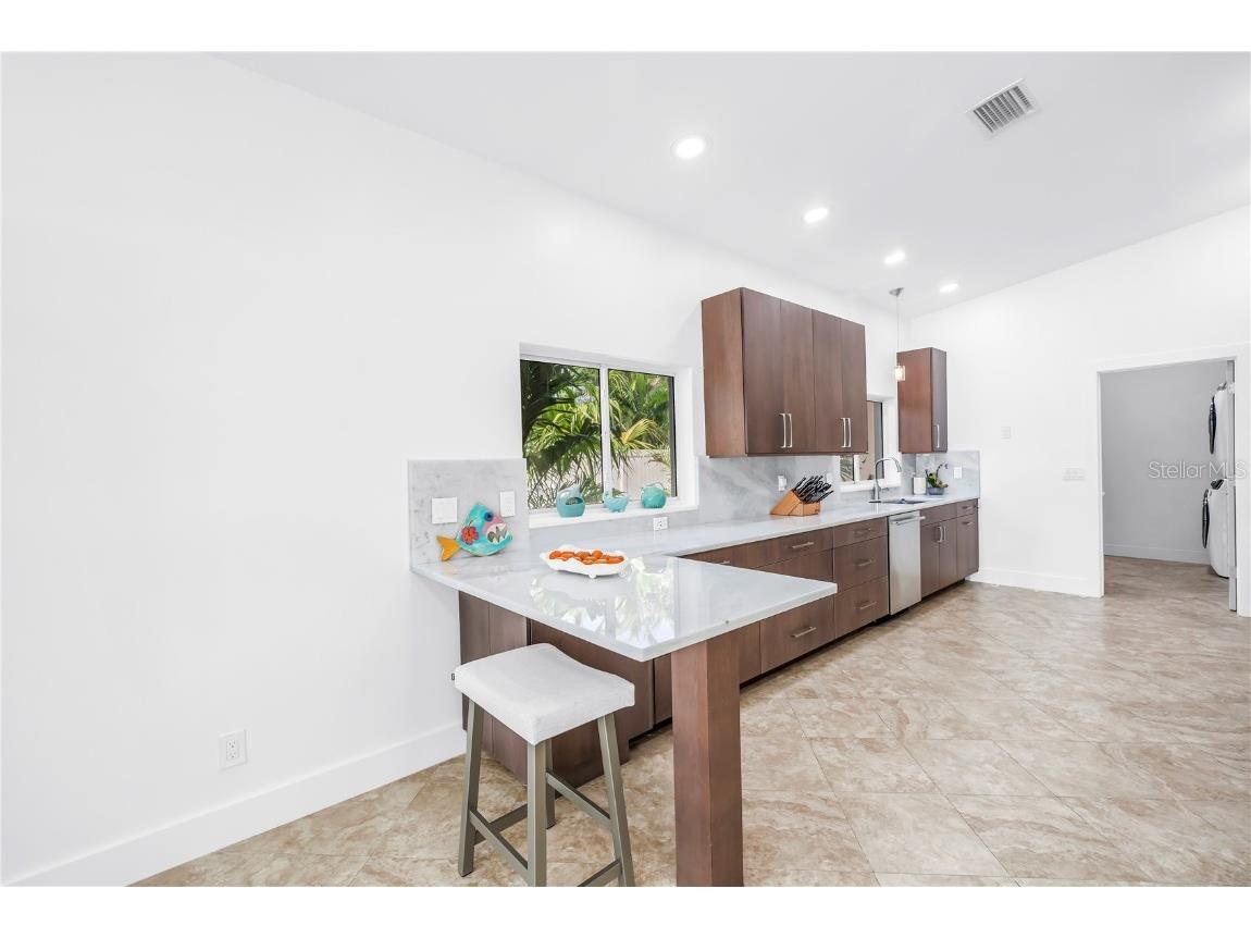 16 Treasure Lane Treasure Island FL 33706 TB8426022 image19