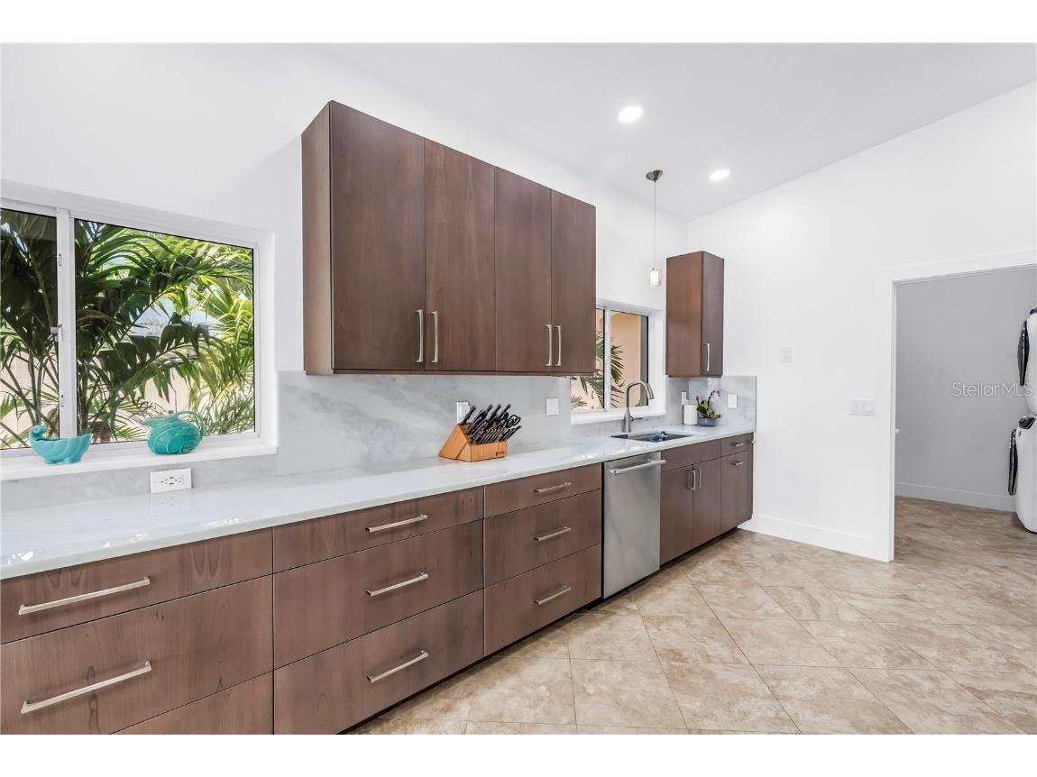 16 Treasure Lane Treasure Island FL 33706 TB8426022 image20