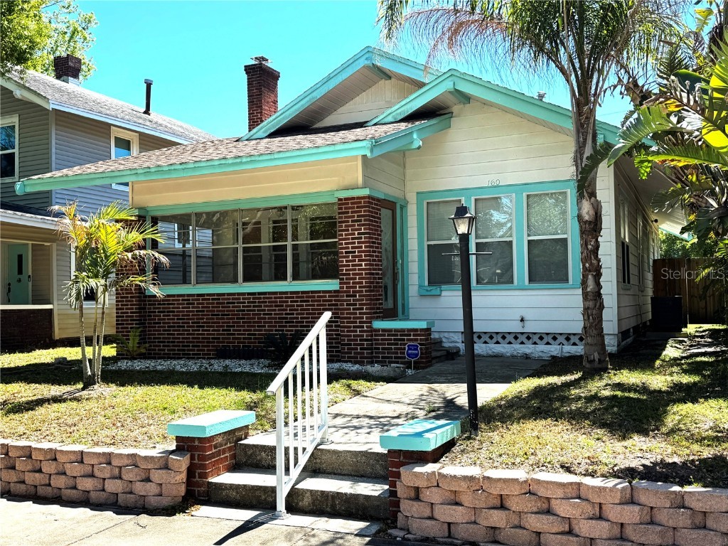 160 16th Avenue NE Saint Petersburg FL 33704 TB8364278 image1