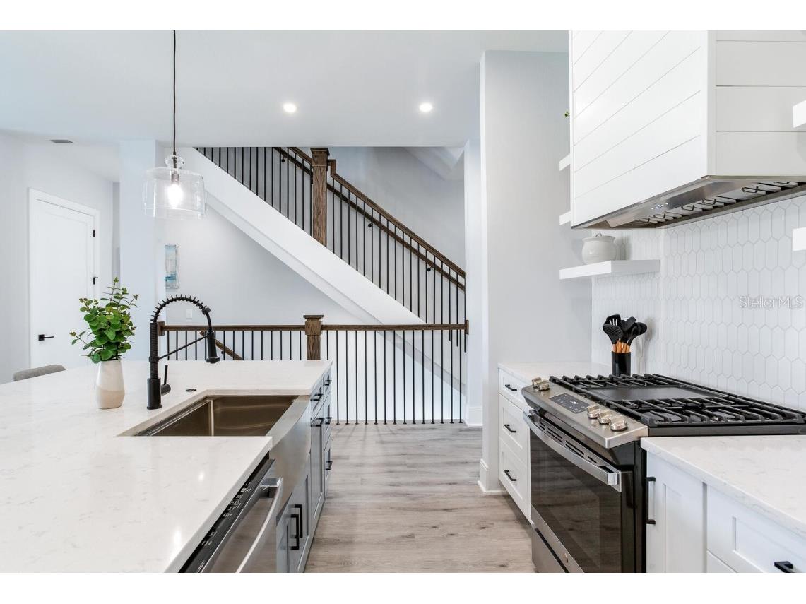 160 174th Terrace Drive E #B Redington Shores FL 33708 - BOCA CIEGA BAY TB8341207 image15