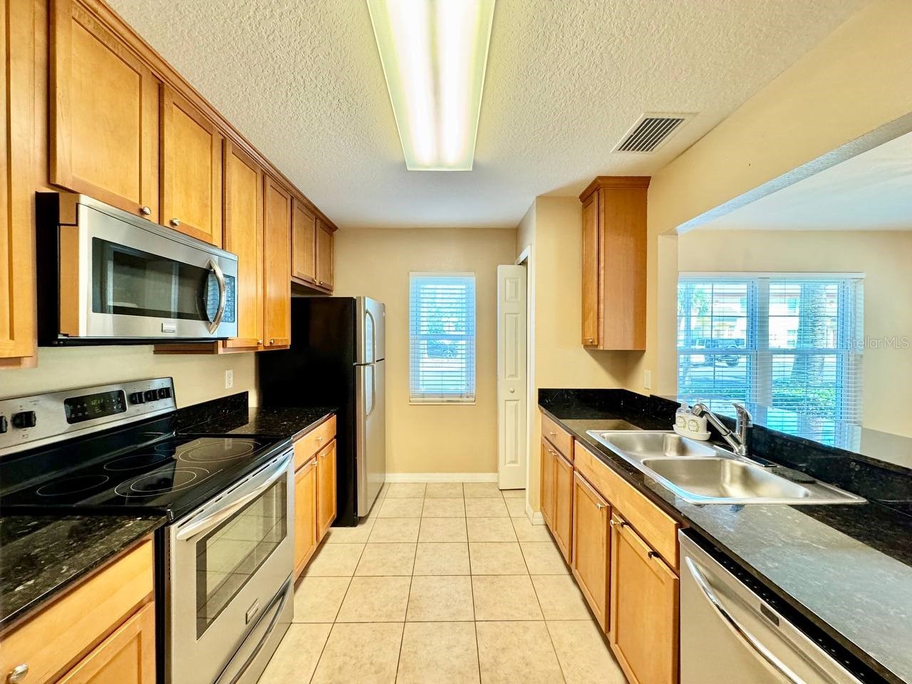 160 Coquina Bay Drive Saint Petersburg FL 33705 TB8493760 image11