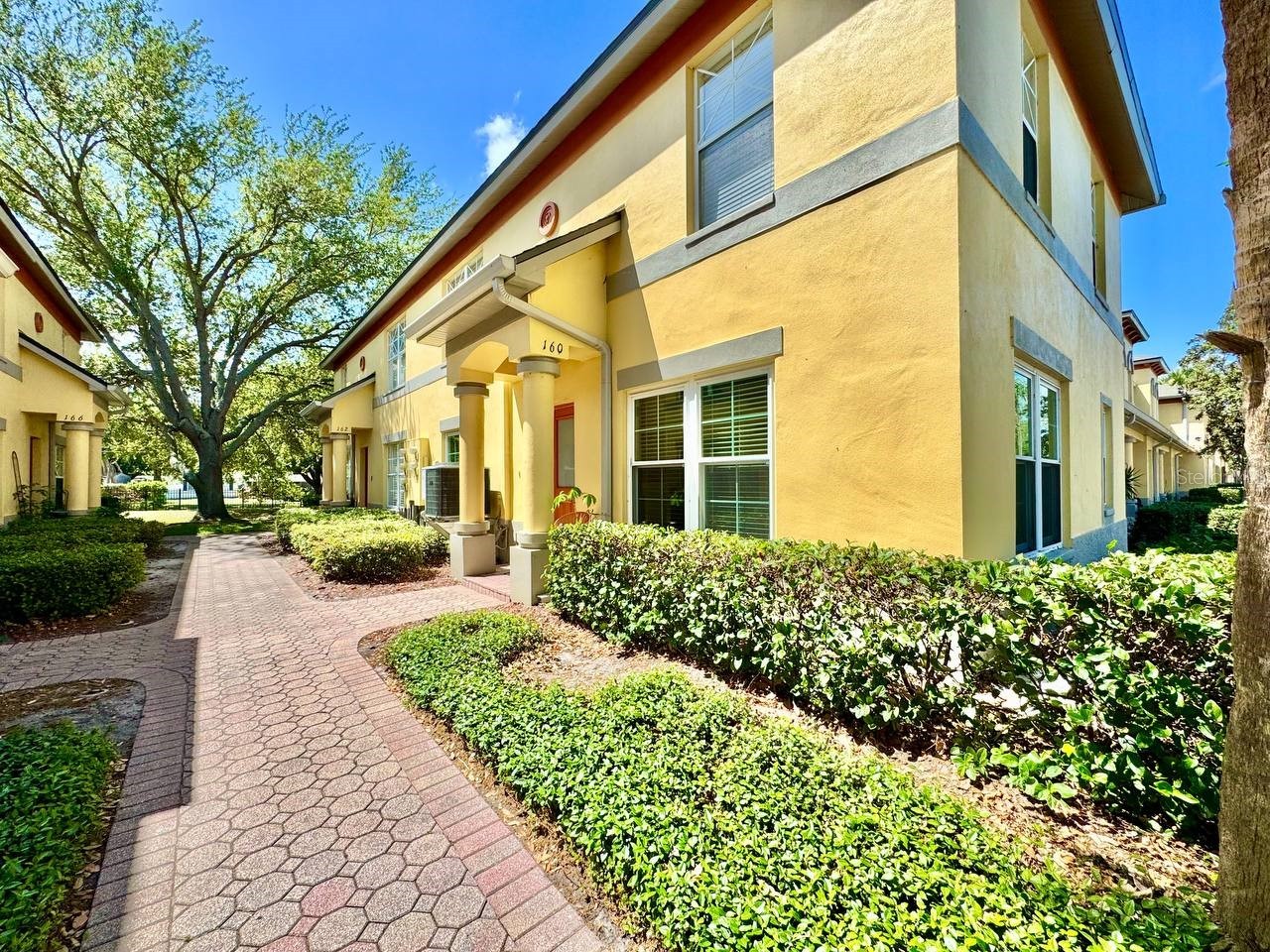 160 Coquina Bay Drive Saint Petersburg FL 33705 TB8493760 image2