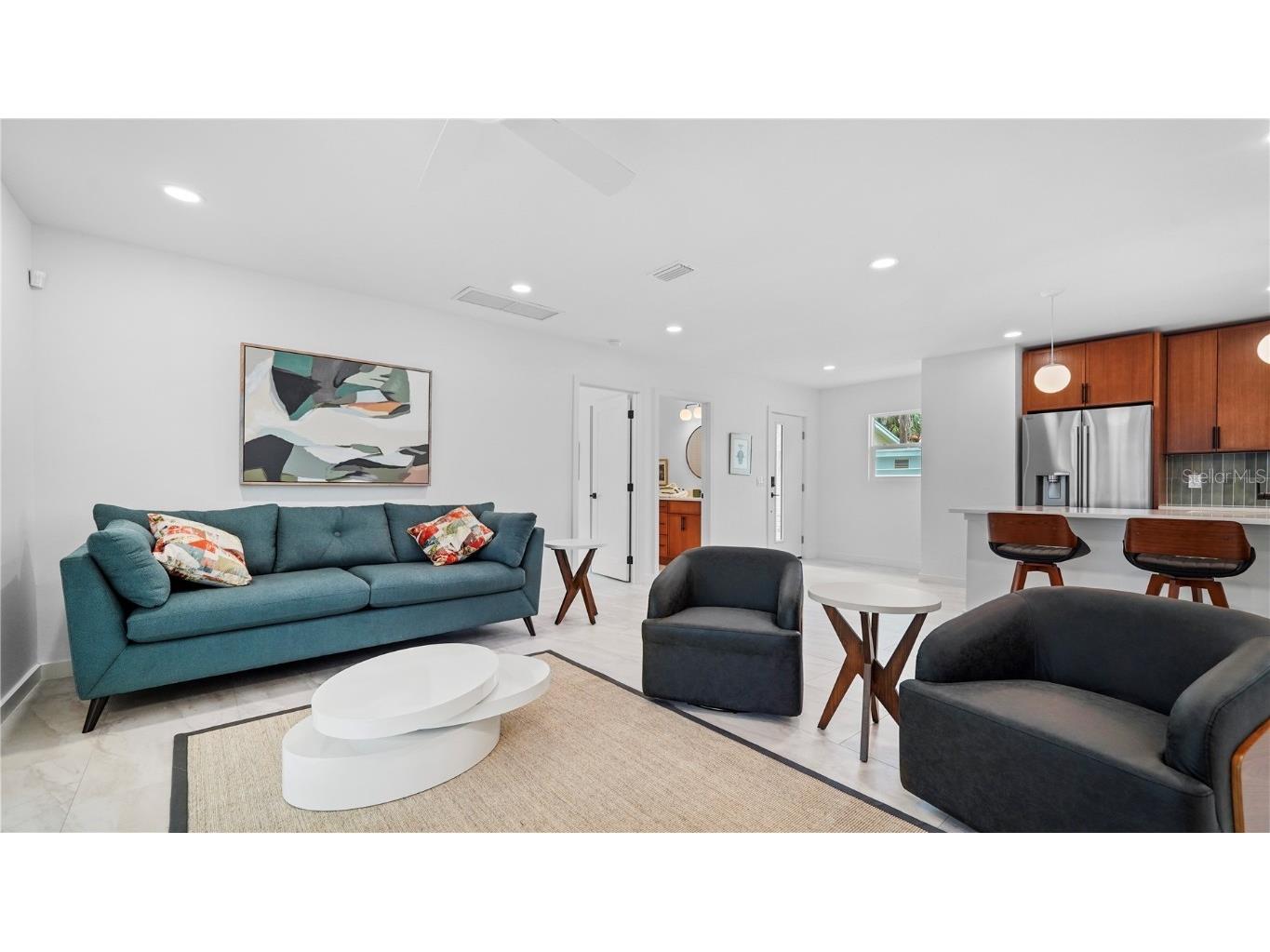 160 Harrison Drive #7 Sarasota FL 34236 A4671985 image12