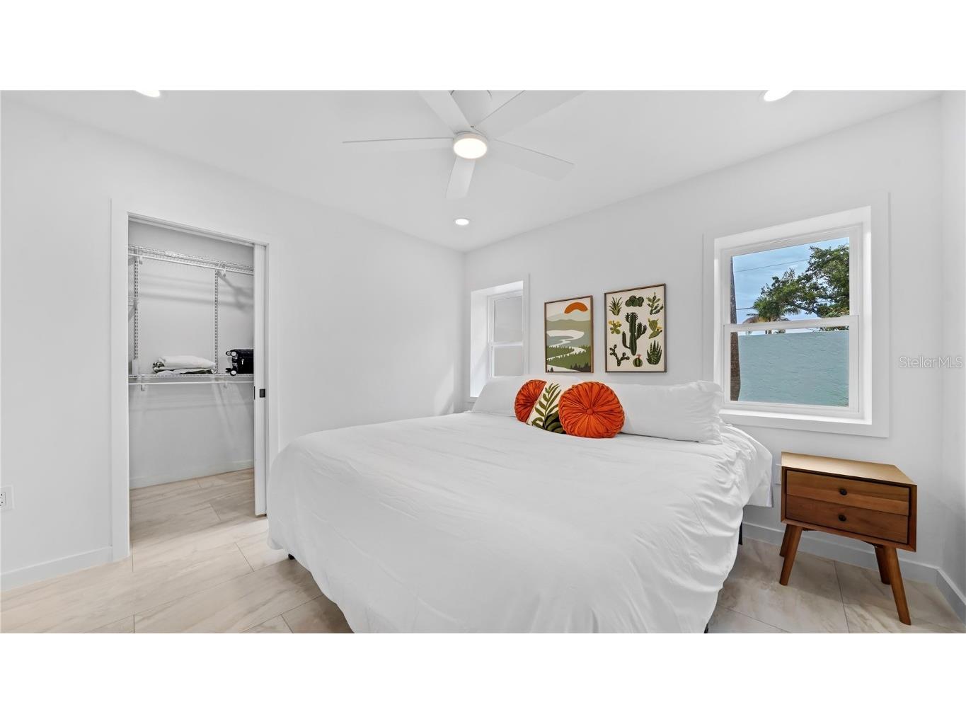 160 Harrison Drive #7 Sarasota FL 34236 A4671985 image33