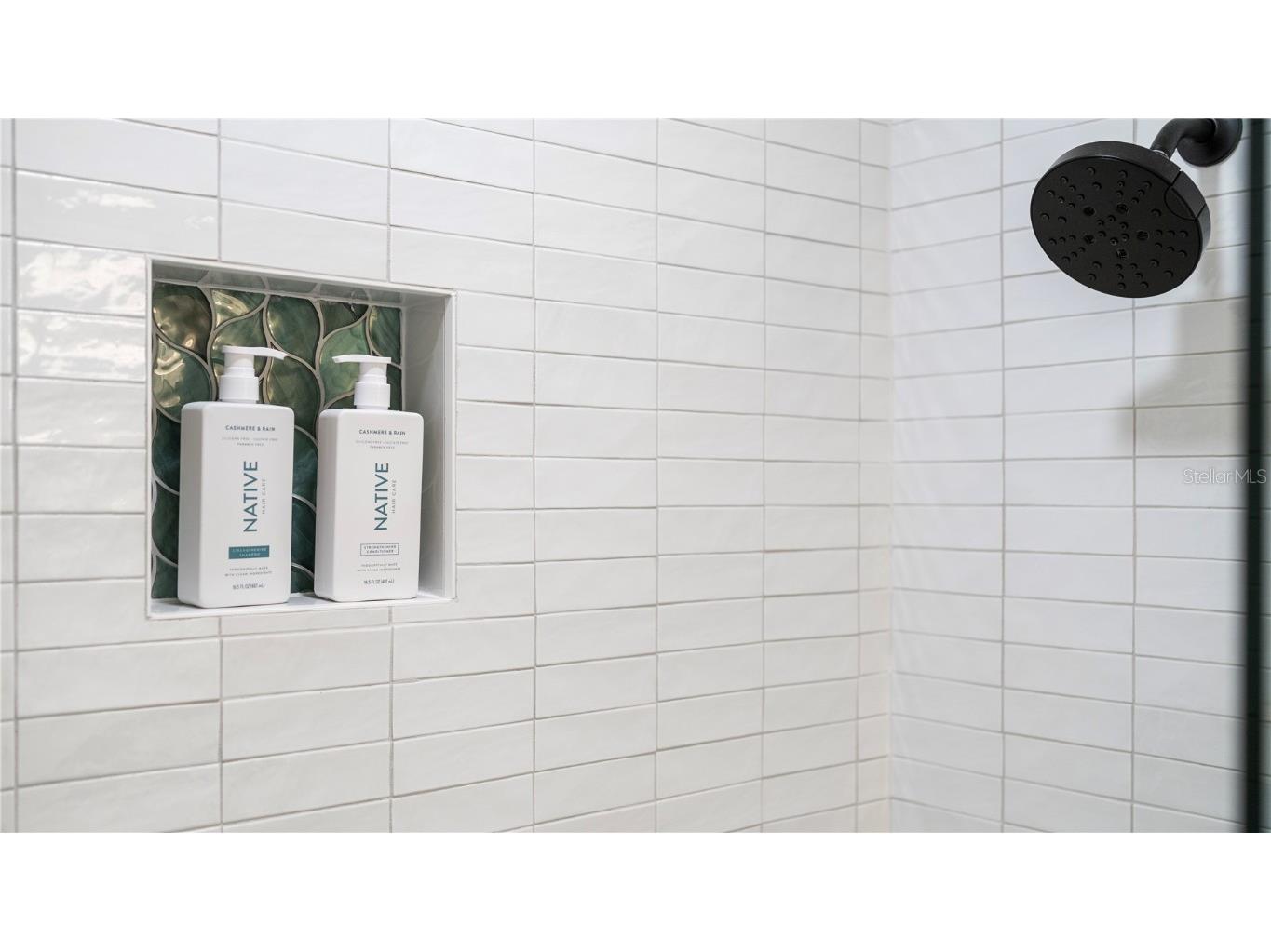 160 Harrison Drive #7 Sarasota FL 34236 A4671985 image35