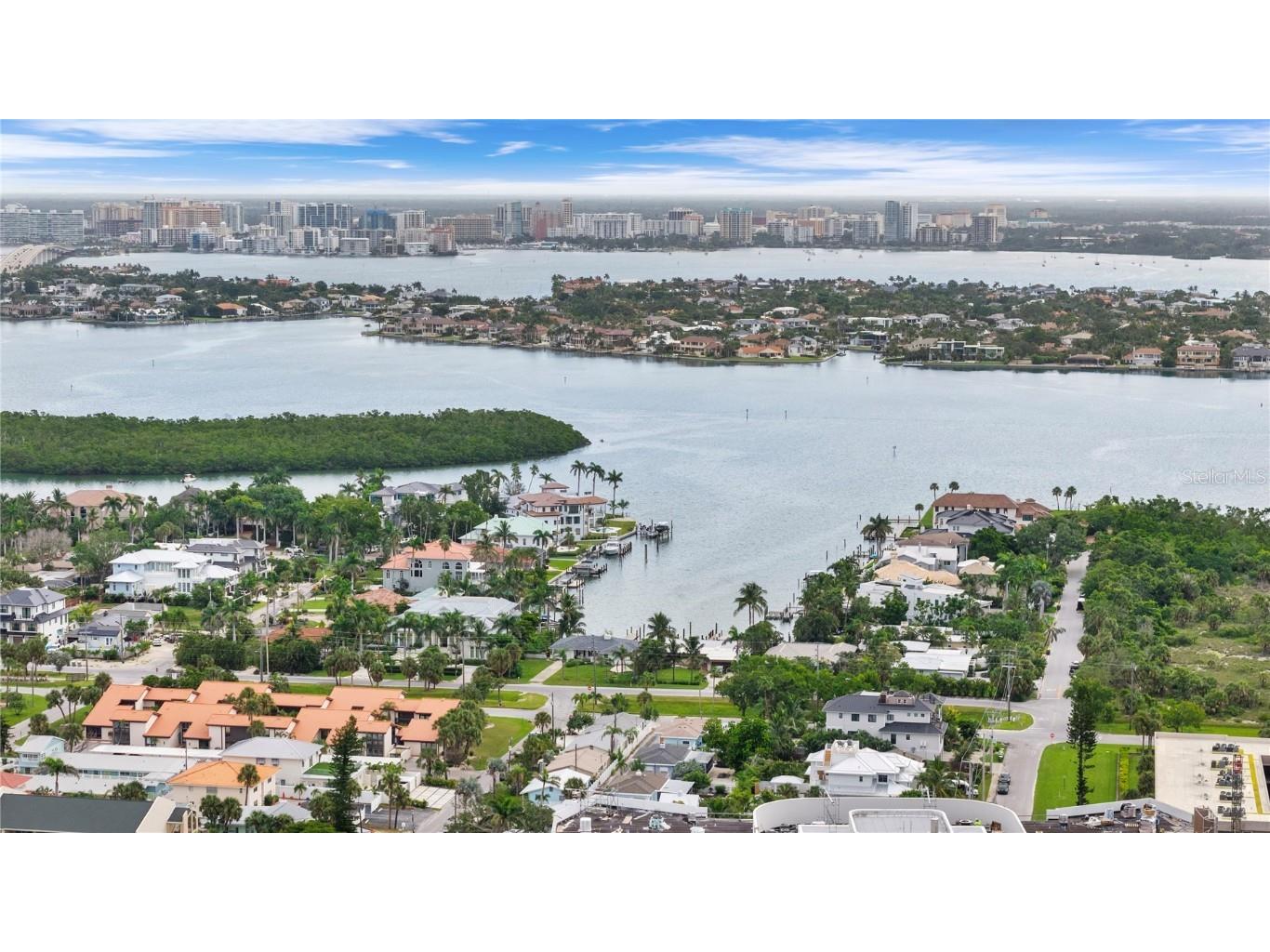 160 Harrison Drive #7 Sarasota FL 34236 A4671985 image46