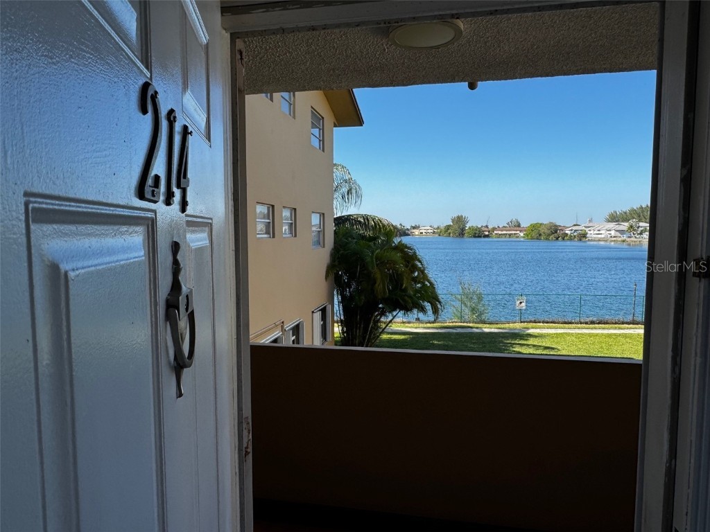 160 Royal Palm Road #214 Hialeah FL 33016 O6259487 image1