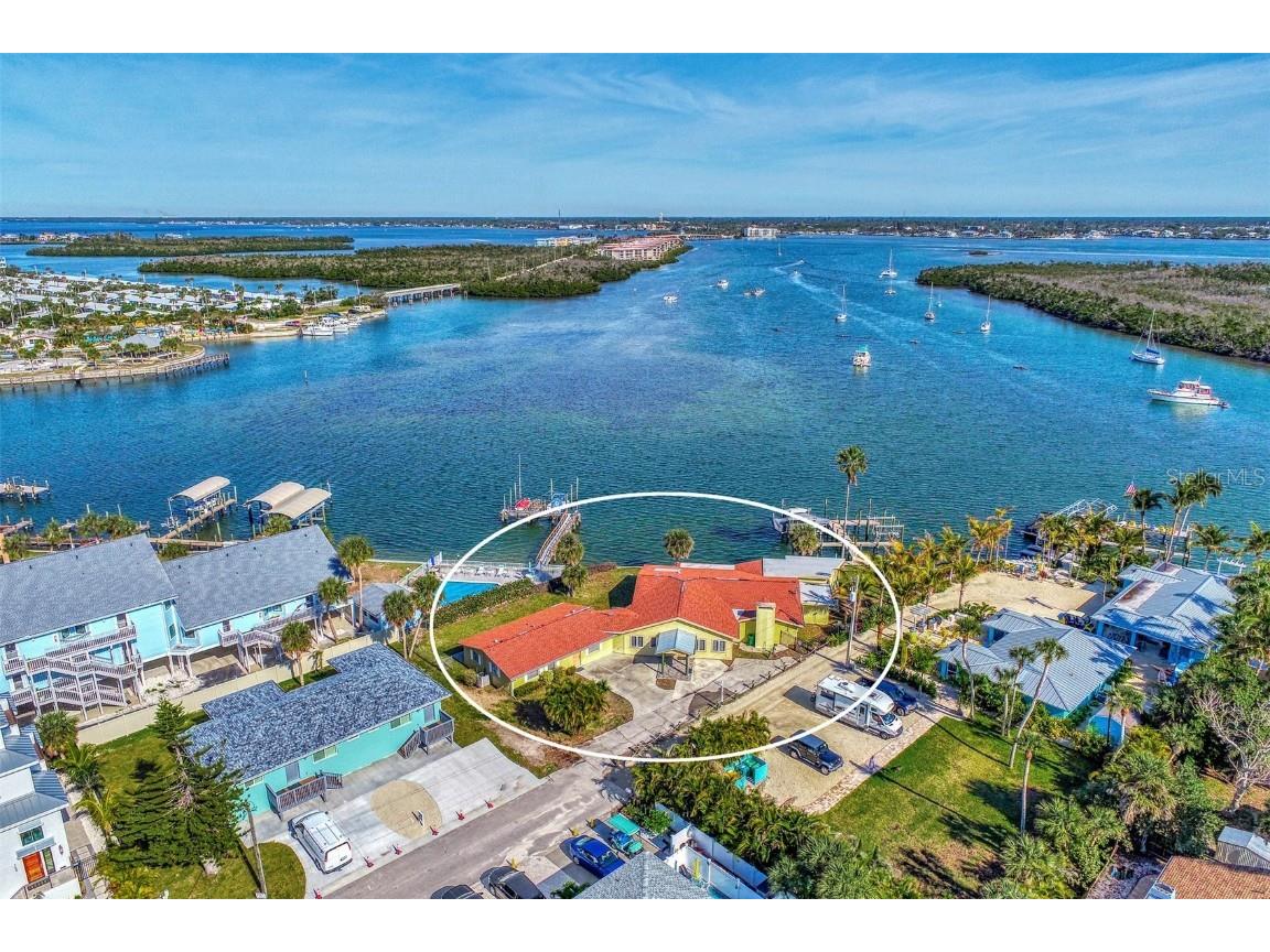 160 Stanford Drive Englewood FL 34223 D6134347 image1