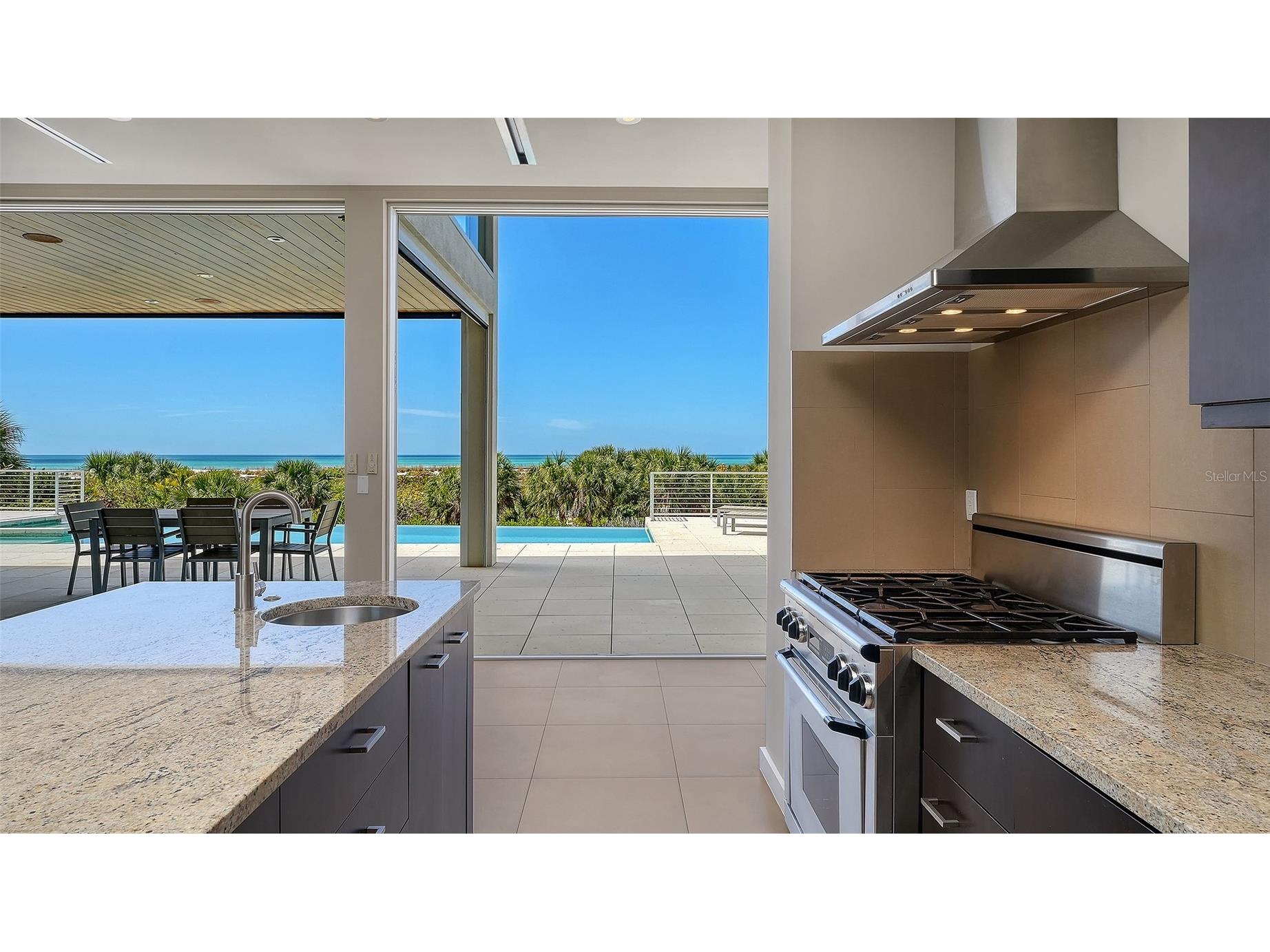 160 Whittier Drive Sarasota FL 34236 - GULF OF AMERICA A4680584 image16
