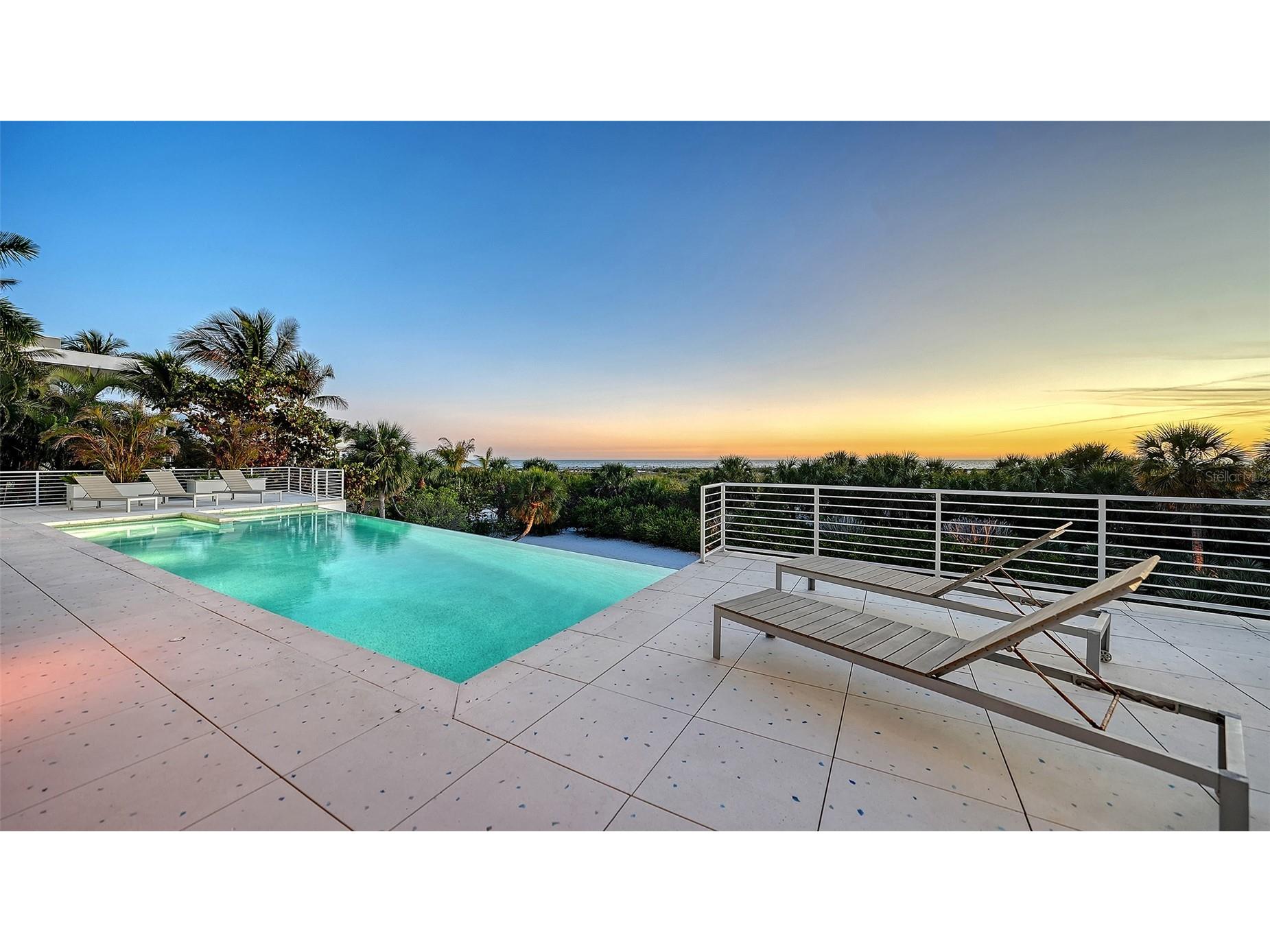 160 Whittier Drive Sarasota FL 34236 - GULF OF AMERICA A4680584 image30
