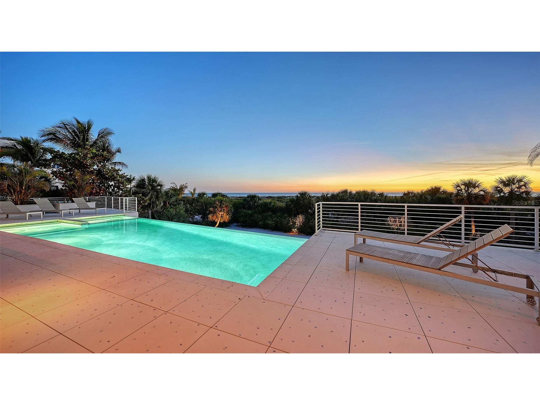 160 Whittier Drive Sarasota FL 34236 - GULF OF AMERICA A4680584 image32