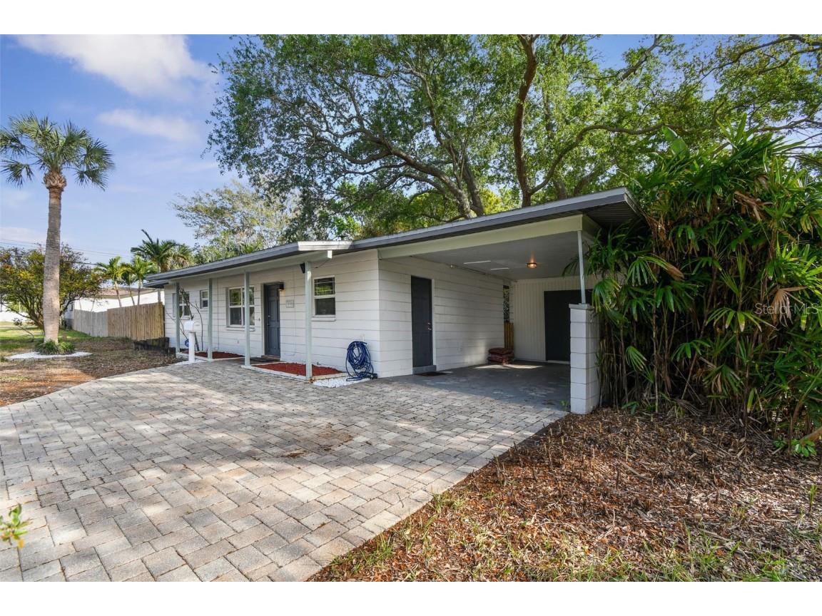 1600 Arizona Avenue NE Saint Petersburg FL 33703 T3509525 image1