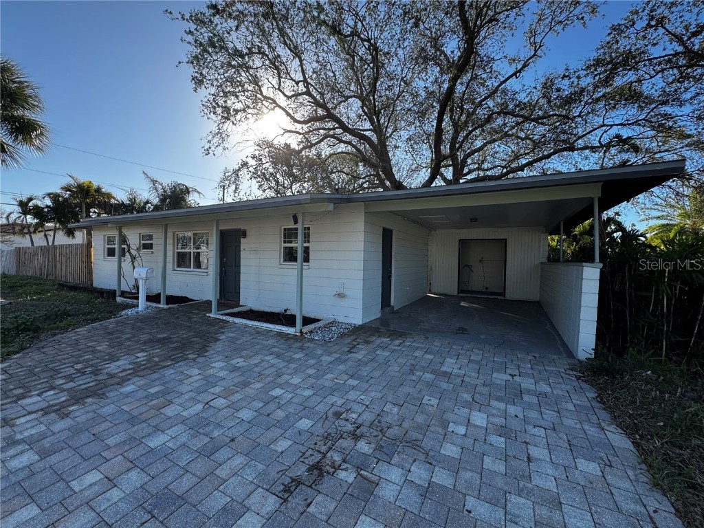 1600 Arizona Avenue NE Saint Petersburg FL 33703 TB8337034 image1