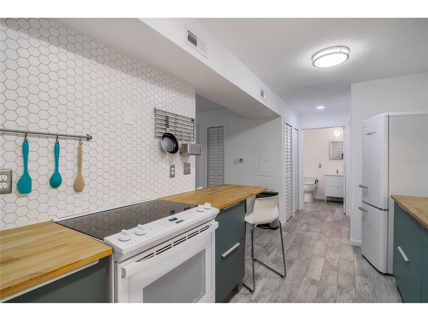 1600 Big Tree Road #B1 Daytona Beach FL 32119 O6380886 image8