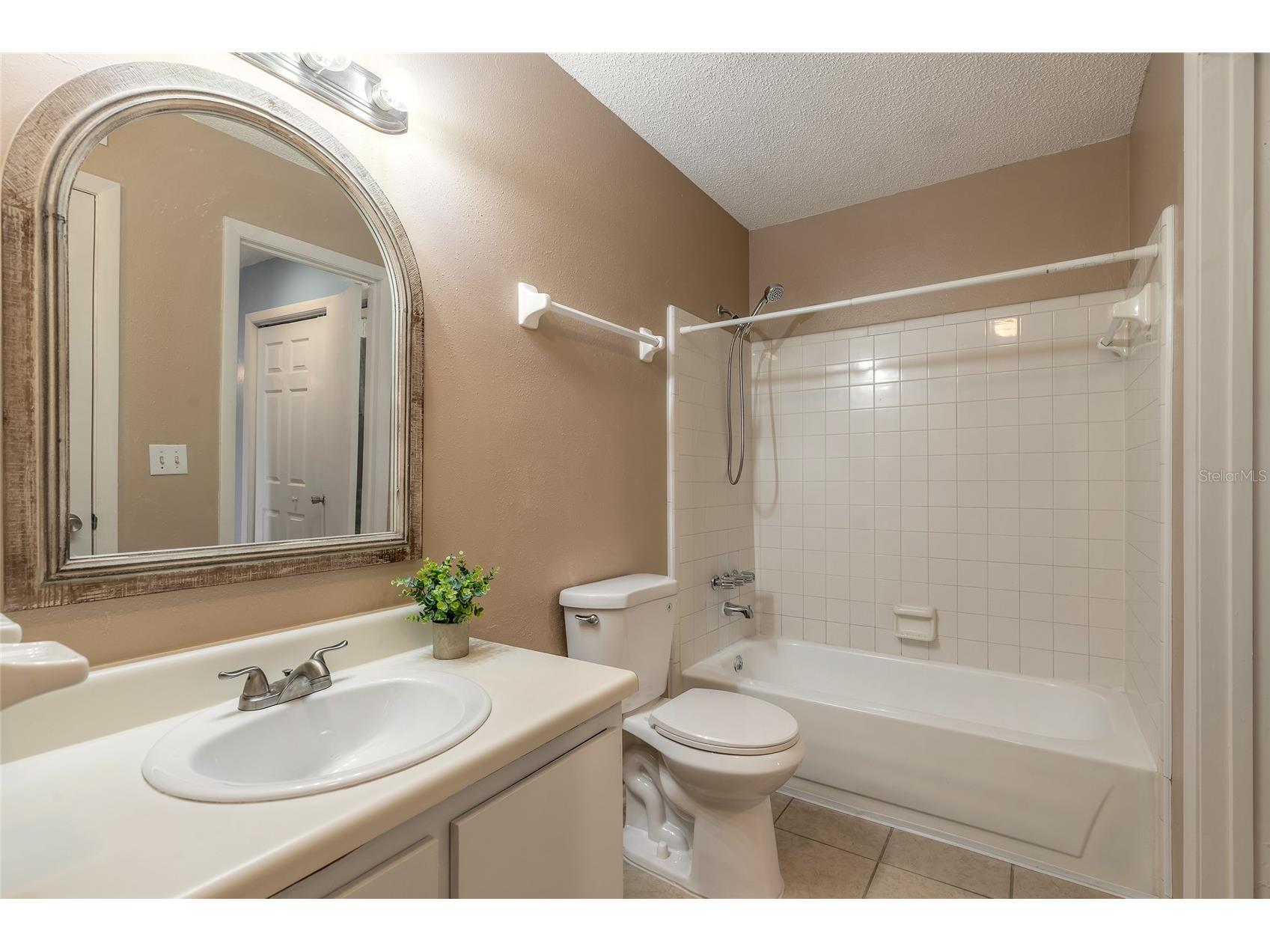 1600 Big Tree Road #B7 South Daytona FL 32119 O6410208 image15