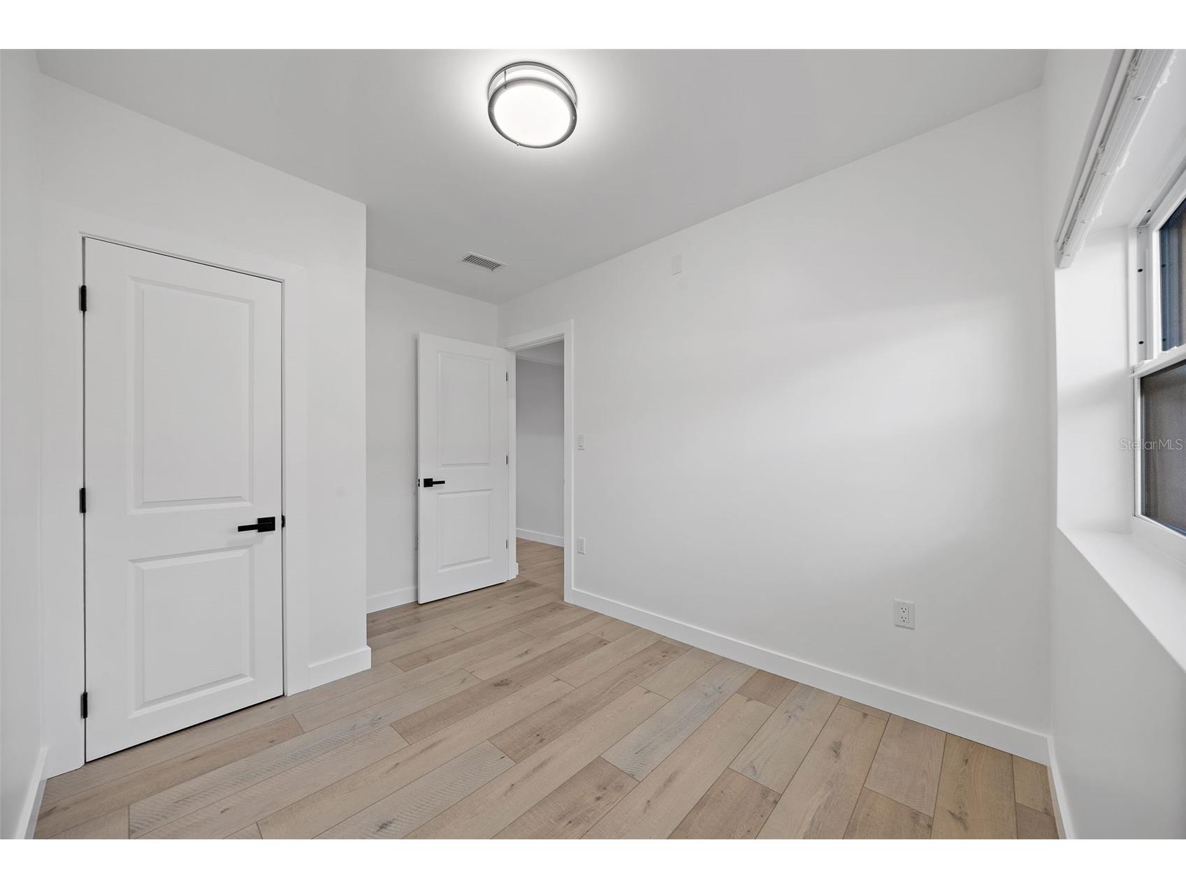 1600 Connecticut Avenue NE Saint Petersburg FL 33703 TB8476806 image10