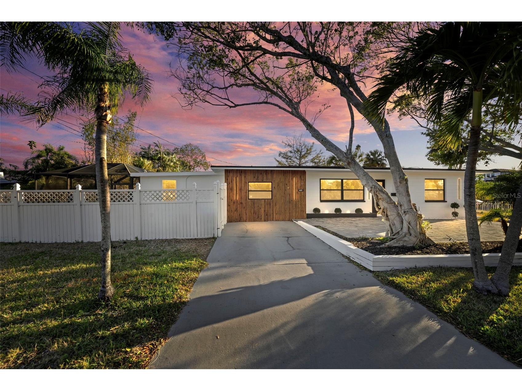 1600 Connecticut Avenue NE Saint Petersburg FL 33703 TB8476806 image2