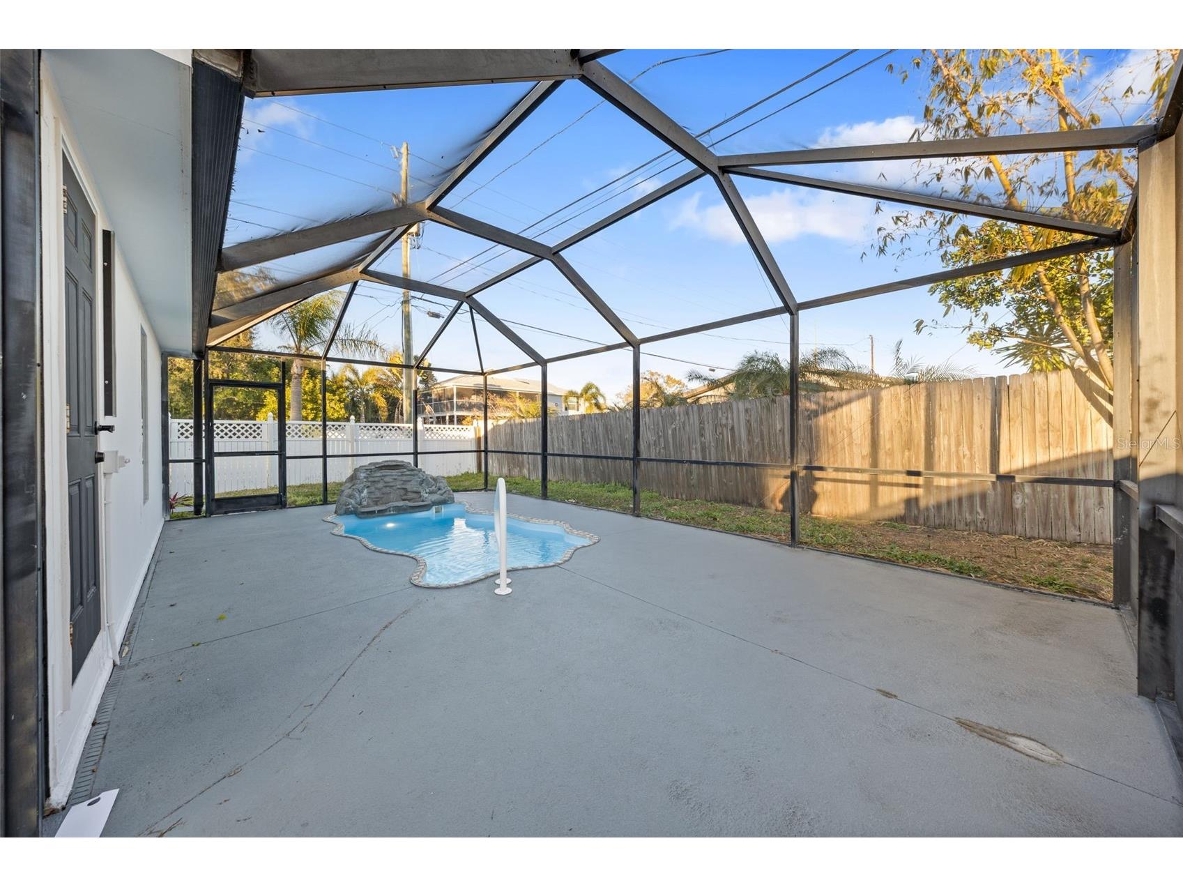1600 Connecticut Avenue NE Saint Petersburg FL 33703 TB8476806 image33