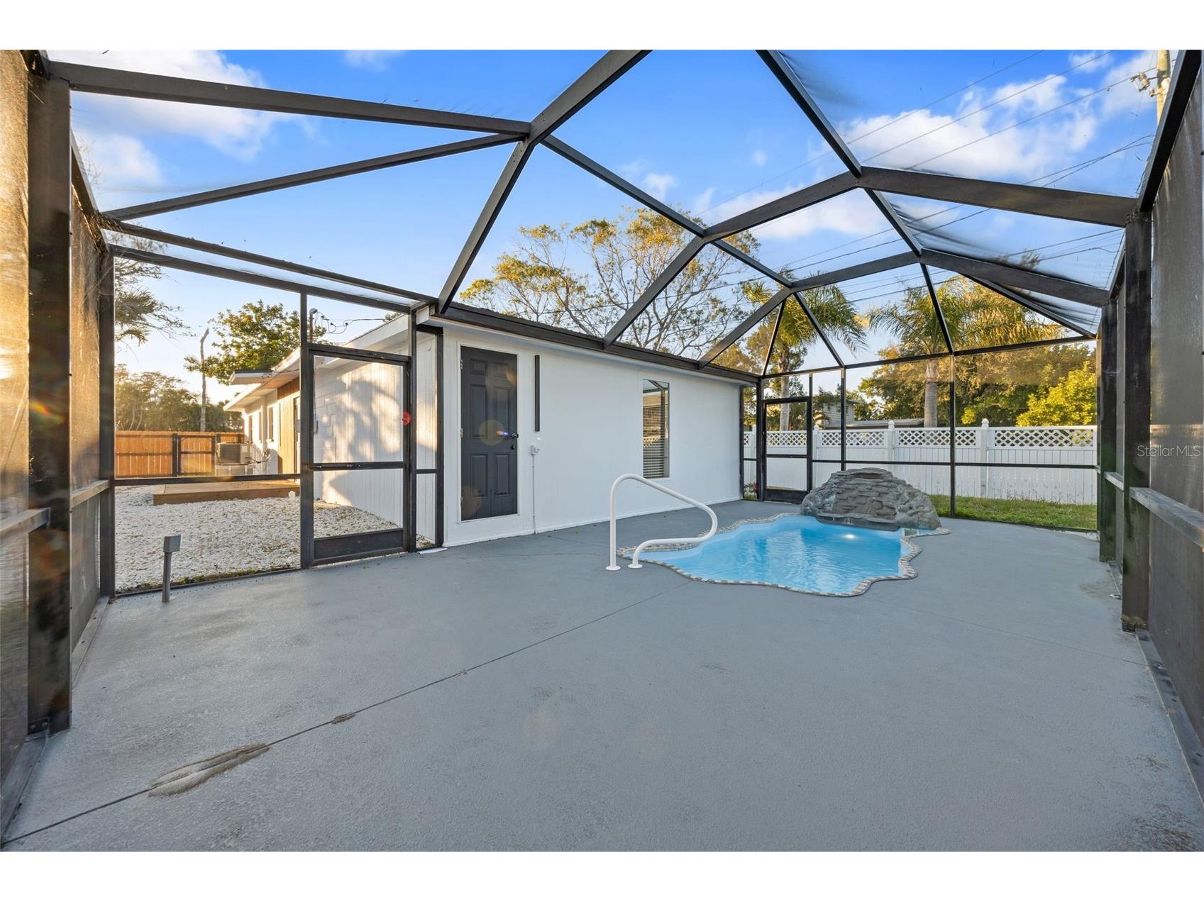 1600 Connecticut Avenue NE Saint Petersburg FL 33703 TB8476806 image35