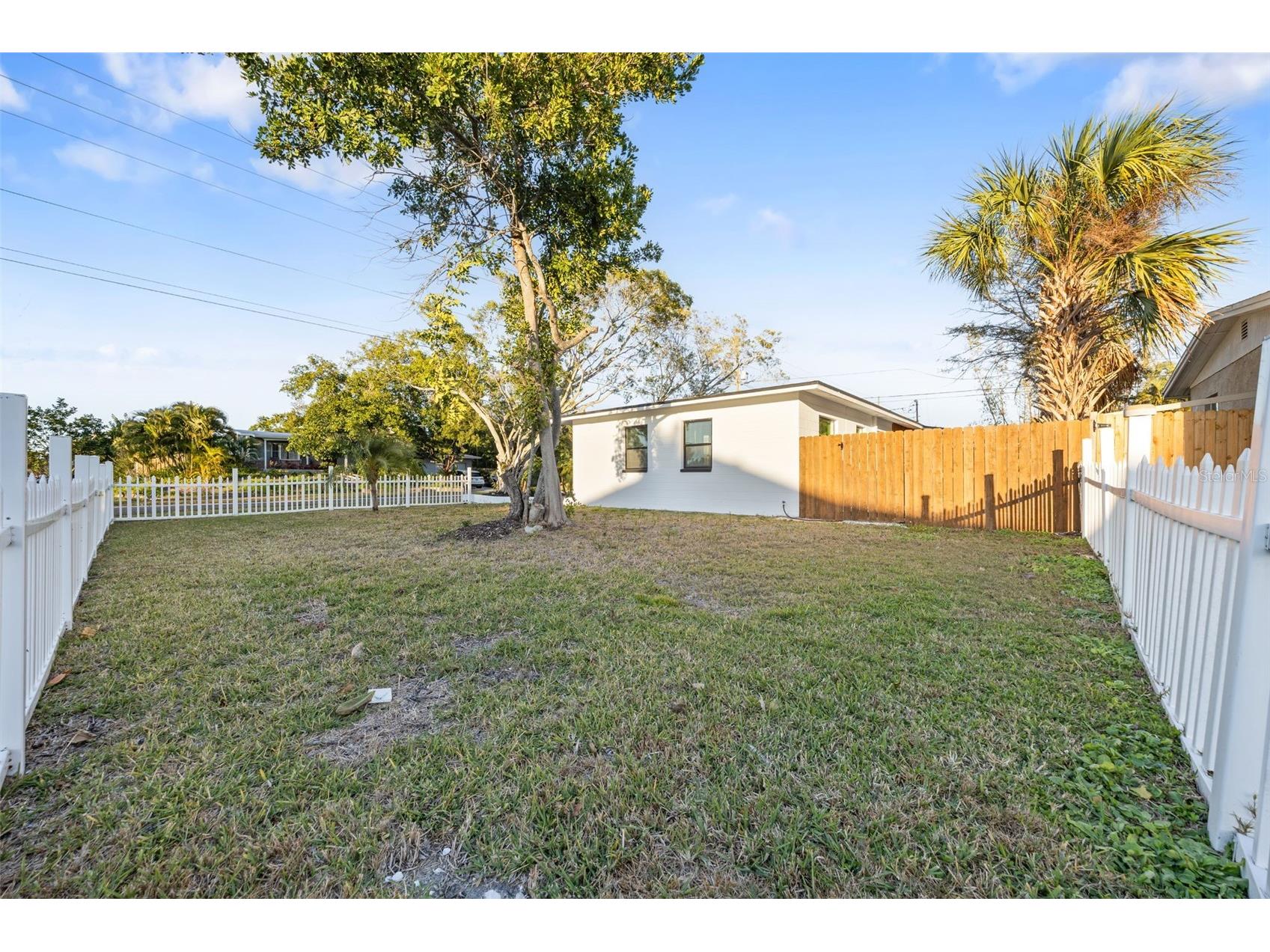 1600 Connecticut Avenue NE Saint Petersburg FL 33703 TB8476806 image36
