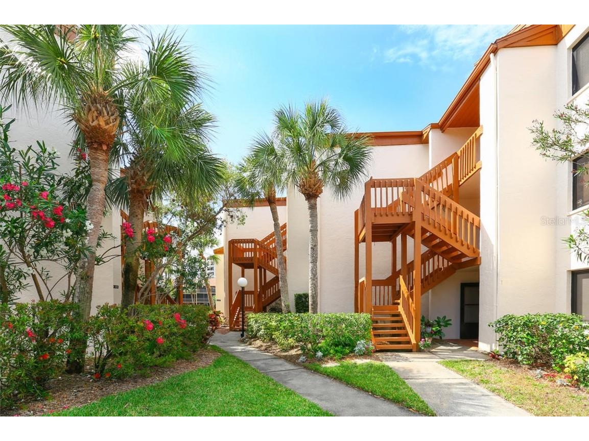1600 Cove Ii Place #414 Sarasota FL 34242 A4558612 image1
