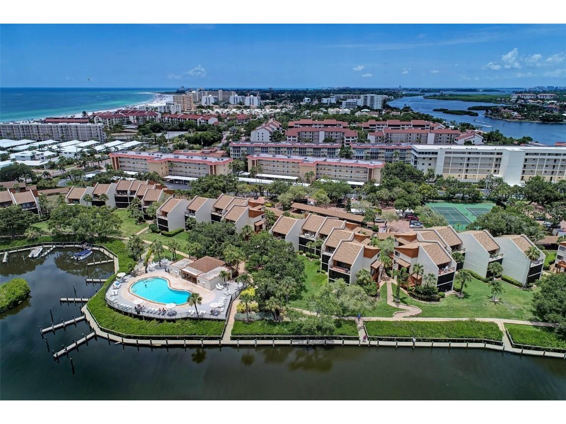 1600 Cove Ii Place #420 Sarasota FL 34242 A4599269 image1