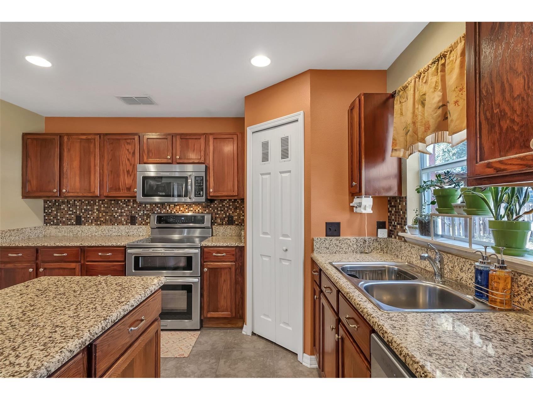 1600 Daybreak Drive Fruitland Park FL 34731 O6378369 image16